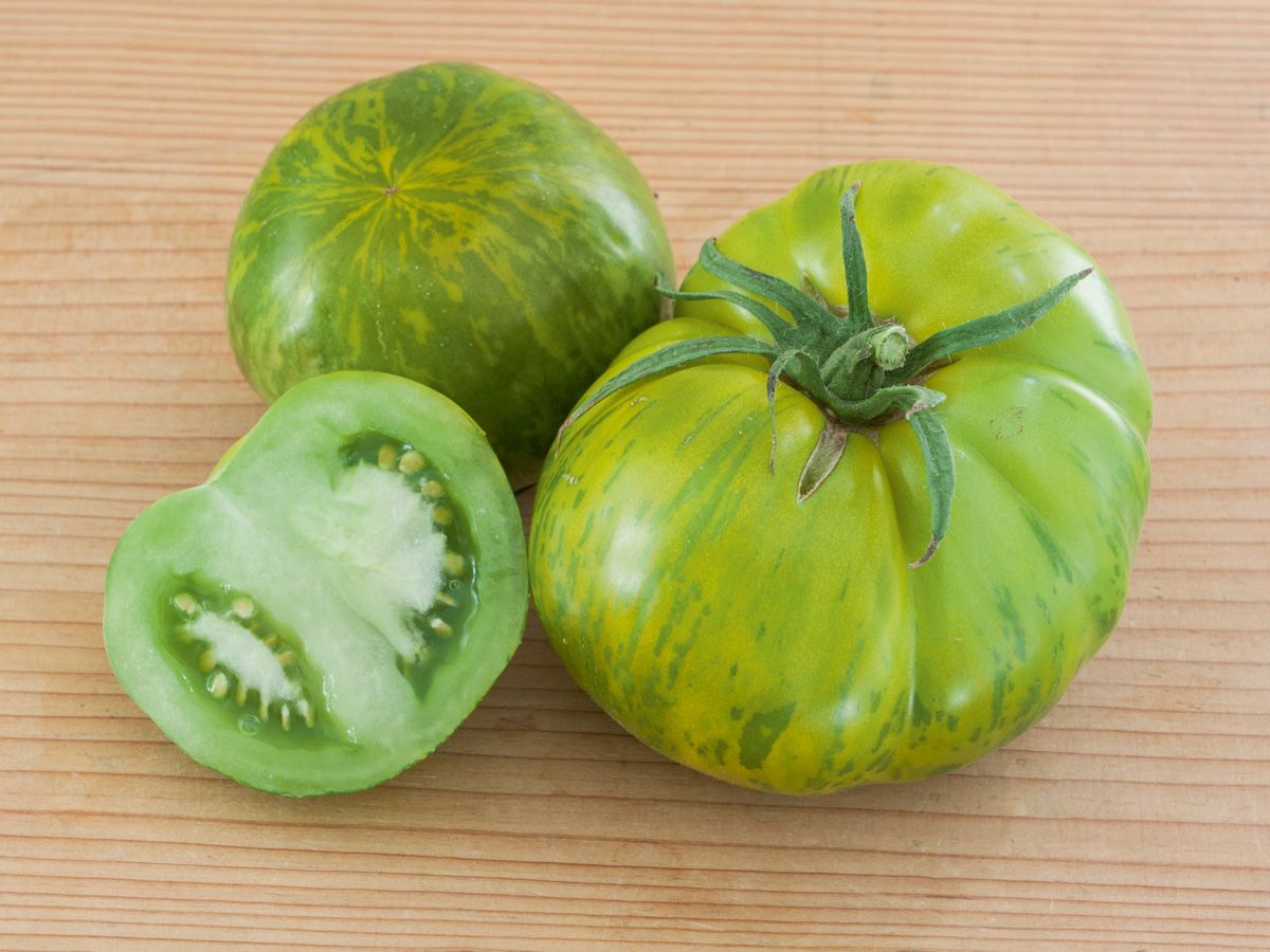 Tomatensorte ‘Green Zebra’ – grüngelb gestreifte Früchte, 100–120 g